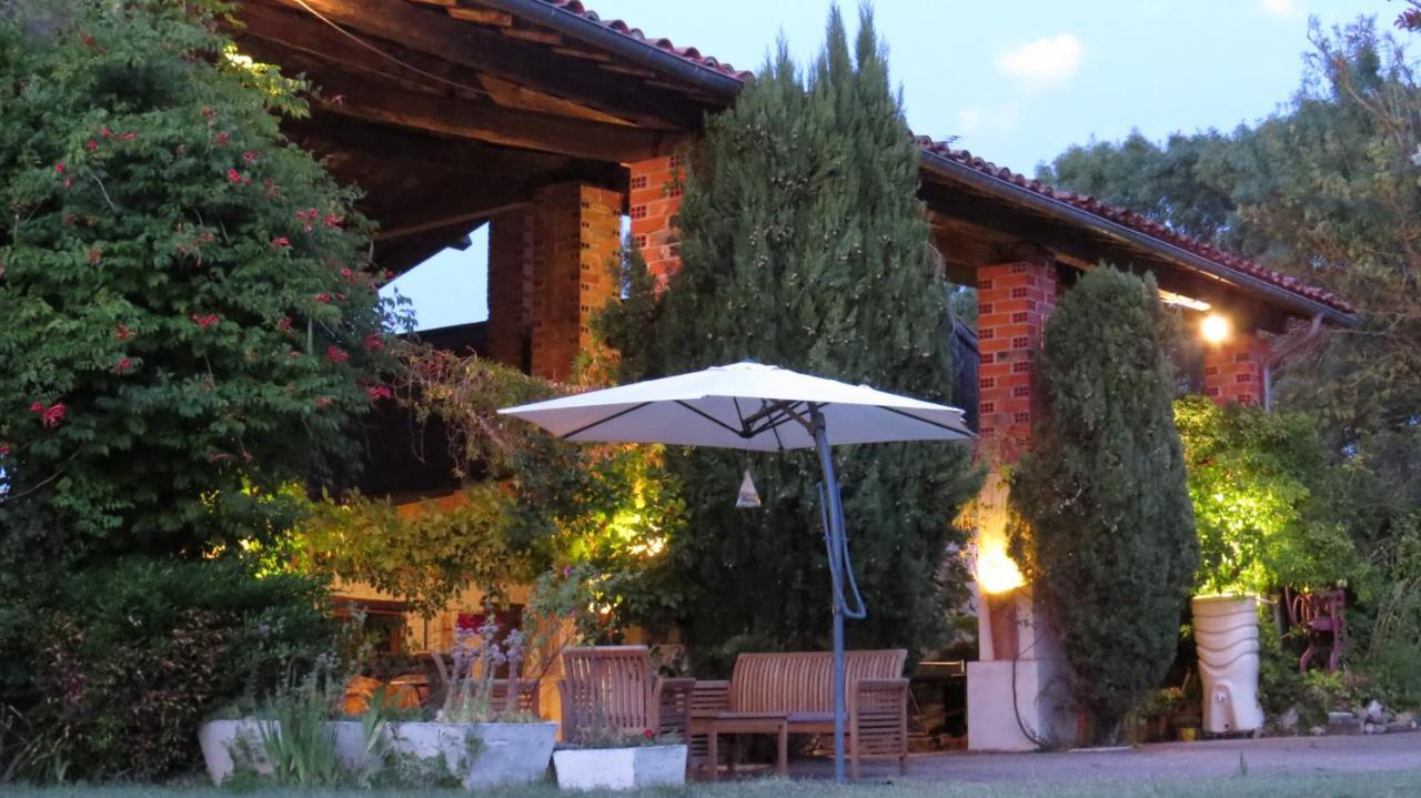 Nature'S Pace Holidays Montmaur  Exterior photo
