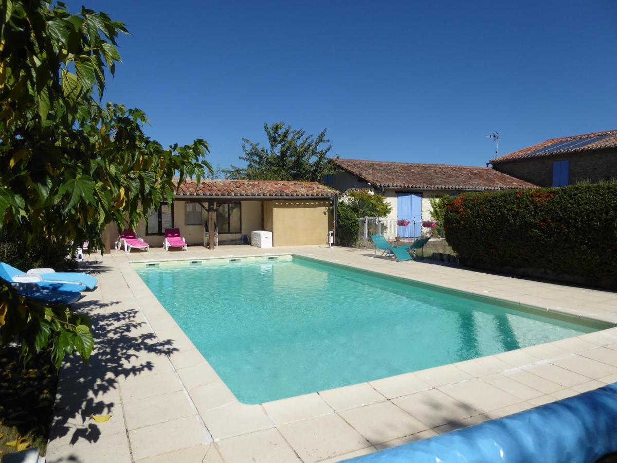 Nature'S Pace Holidays Montmaur  Exterior photo